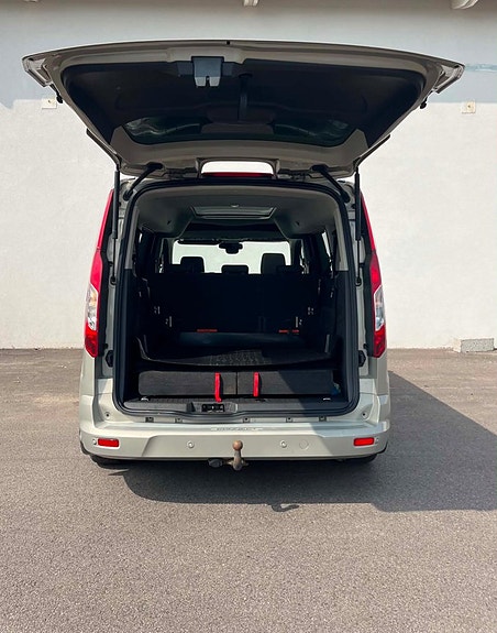 Ford Connect Tourneo 23 of 24