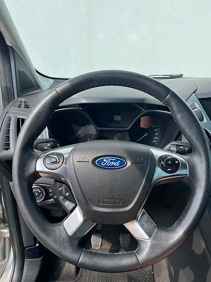 Ford Connect Tourneo 8 of 24
