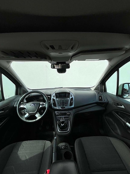 Ford Connect Tourneo 13 of 24
