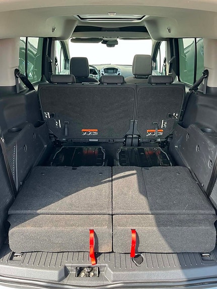 Ford Connect Tourneo 24 of 24