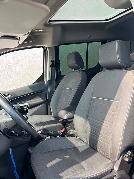 Ford Connect Tourneo 6 of 24