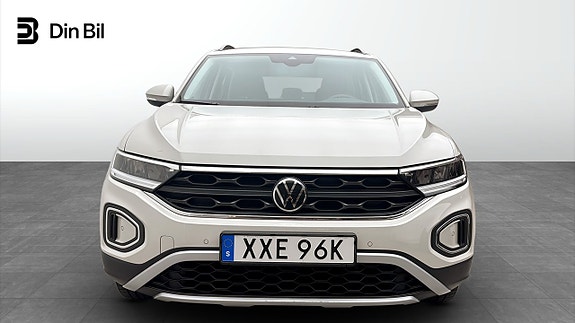 Volkswagen T-Roc 4 of 12