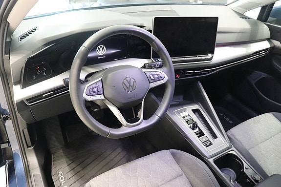 Volkswagen Golf VIII 9 of 10