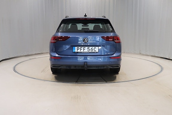 Volkswagen Golf VIII 5 of 10
