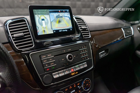 Mercedes-Benz GLS350 d 24 of 27