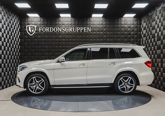 Mercedes-Benz GLS350 d 2 of 27