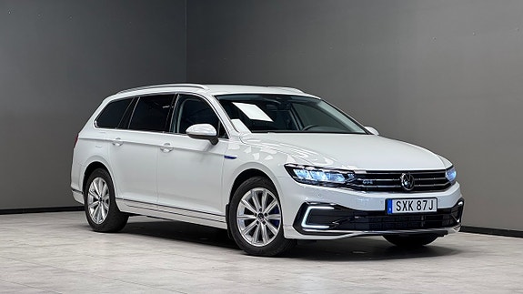 Volkswagen Passat 18 of 22