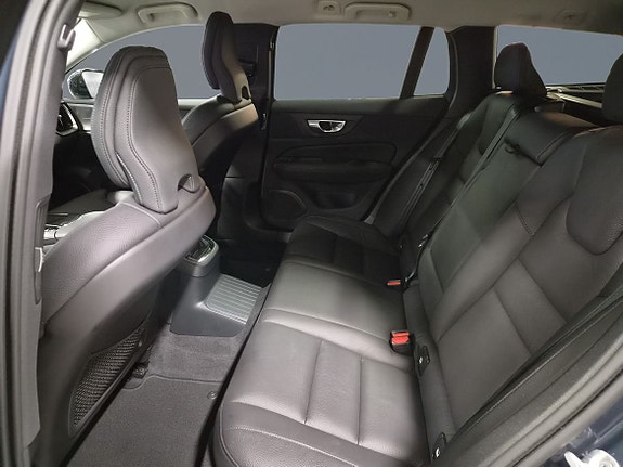 Volvo V60 9 of 12