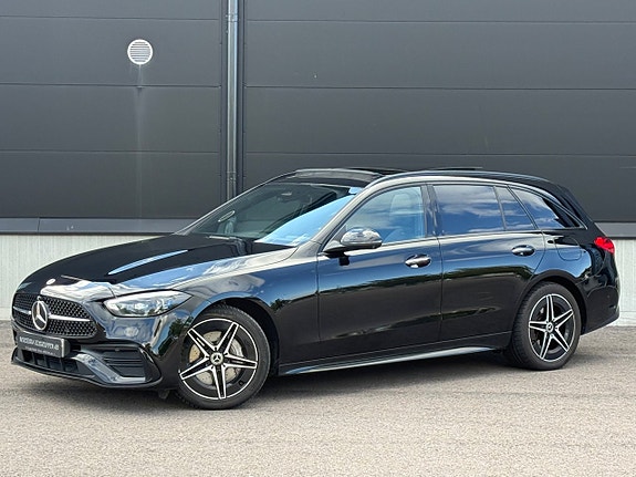 Mercedes-Benz C300 2 of 28