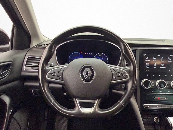 Renault Megane E-Tech 14 of 30