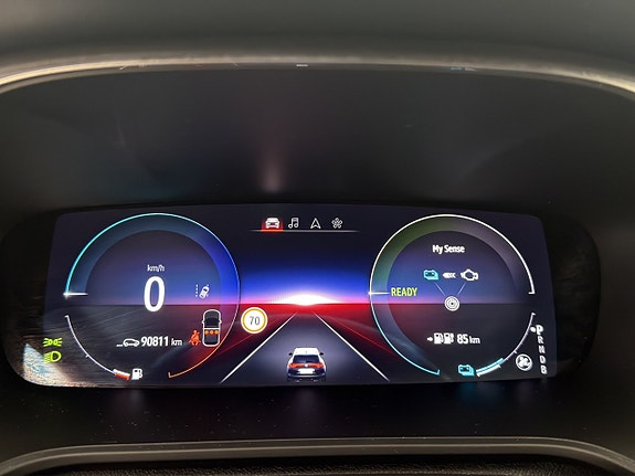 Renault Megane E-Tech 16 of 30