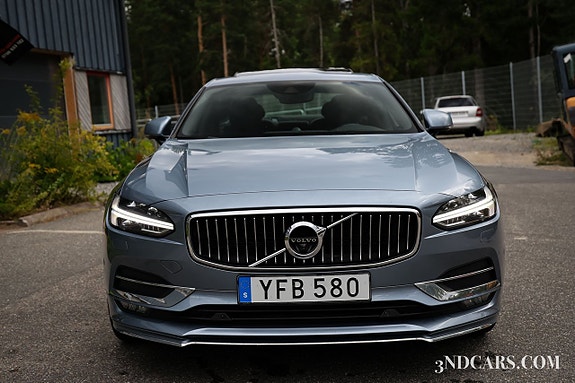 Volvo S90 3 of 19