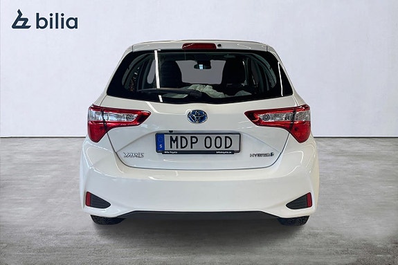Toyota Yaris 5 of 21