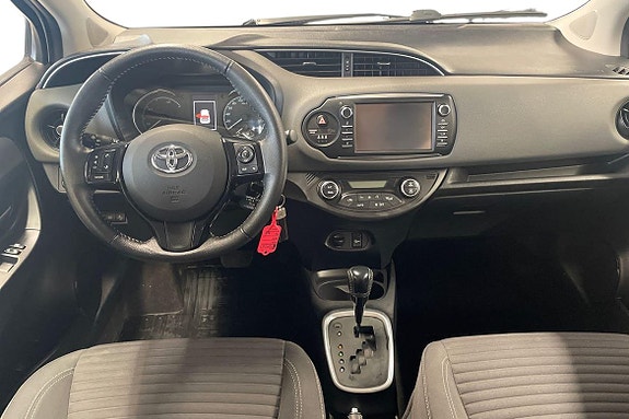 Toyota Yaris 10 of 21