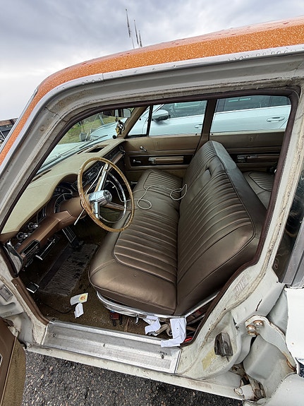 Chrysler New Yorker 5 of 6