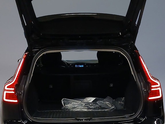 Volvo V60 8 of 14