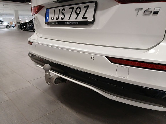 Volvo V60 10 of 14