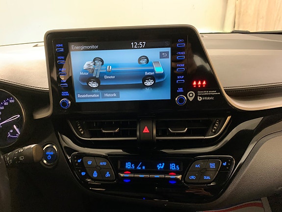 Toyota C-HR 16 of 24