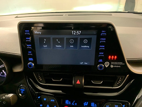 Toyota C-HR 18 of 24