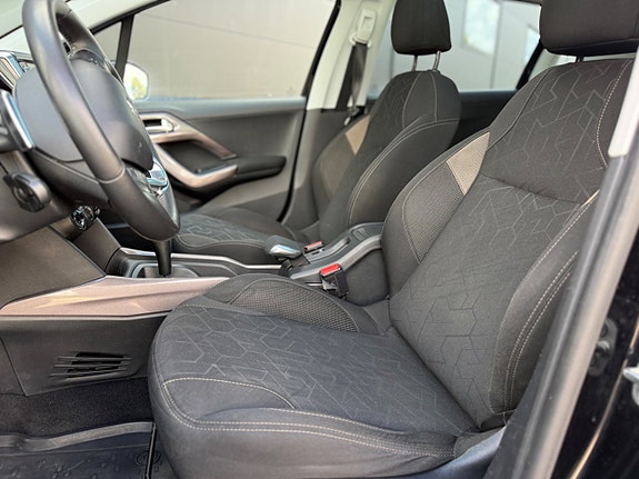 Peugeot 2008 17 of 21
