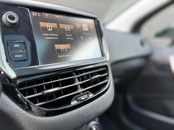 Peugeot 2008 14 of 21