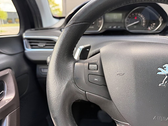 Peugeot 2008 16 of 21