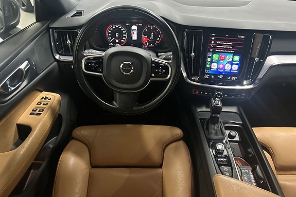 Volvo V60 21 of 28