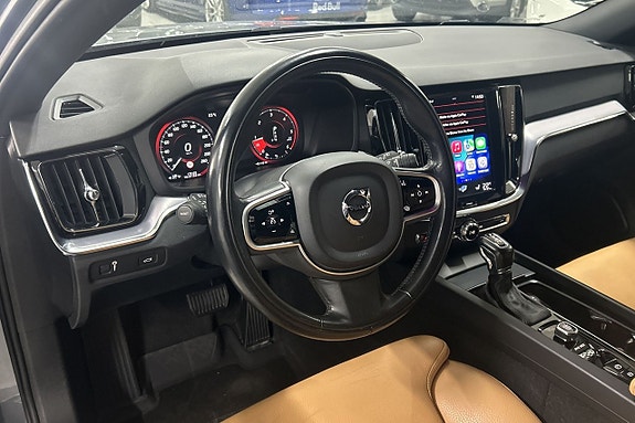 Volvo V60 11 of 28