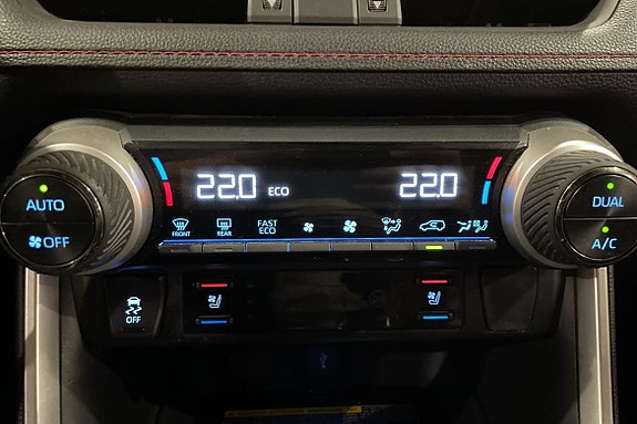 Toyota RAV4 18 of 18