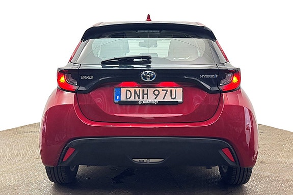 Toyota Yaris 7 of 28