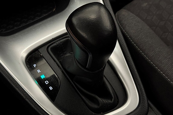 Toyota Yaris 23 of 28