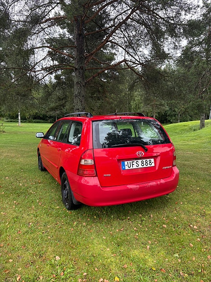 Toyota Corolla 3 of 7
