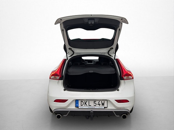 Volvo V40 9 of 29