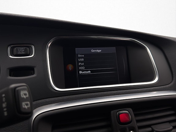 Volvo V40 18 of 29