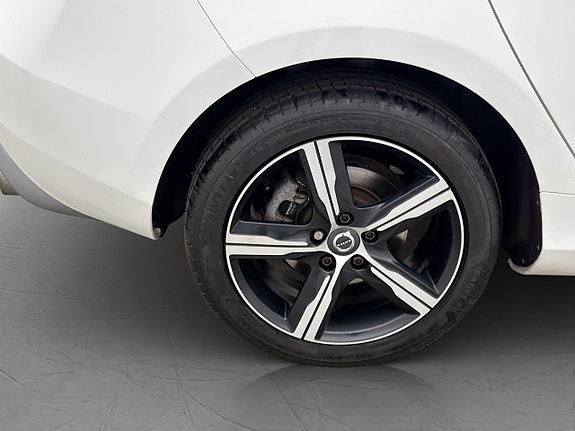 Volvo V40 28 of 29