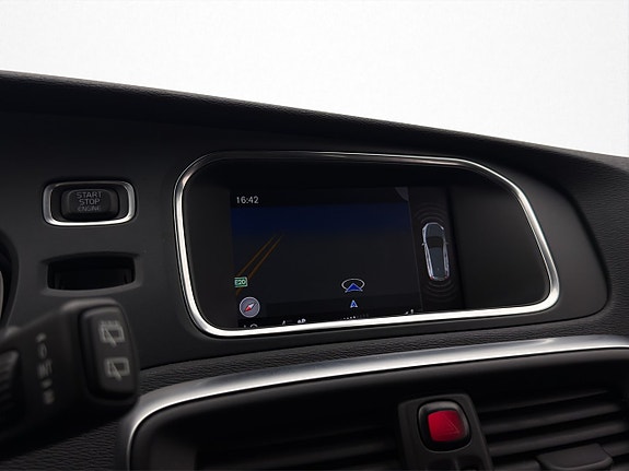 Volvo V40 20 of 29