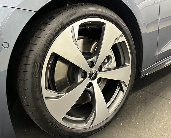 Audi A5 3 of 15