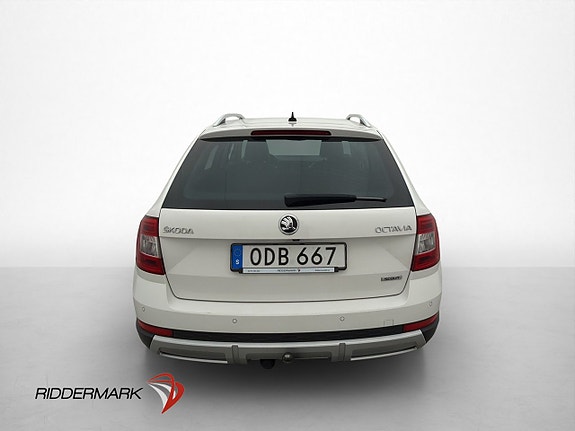 Skoda Octavia Scout 6 of 30