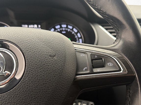 Skoda Octavia Scout 17 of 30