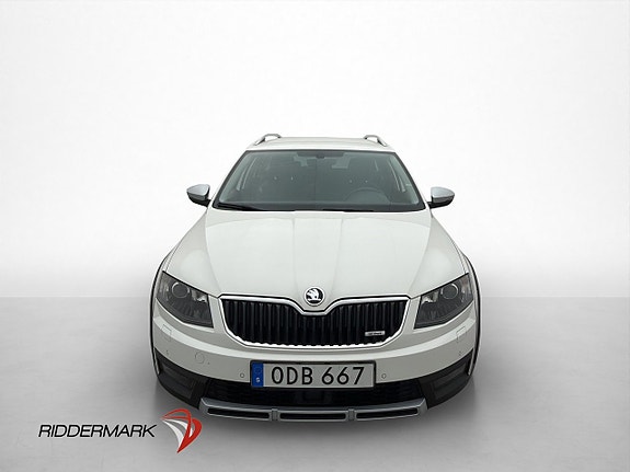 Skoda Octavia Scout 2 of 30
