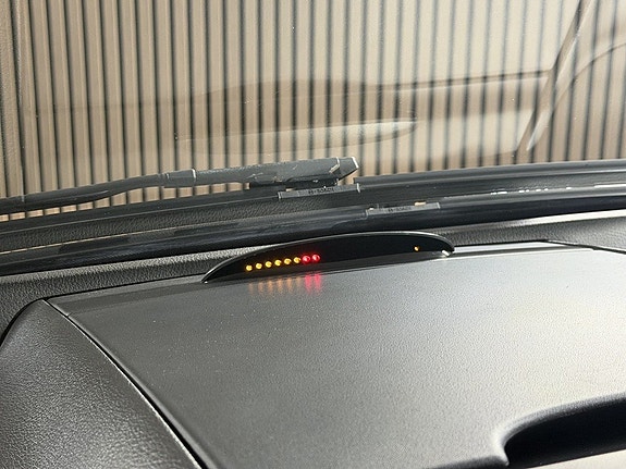 Mercedes-Benz Viano 18 of 25