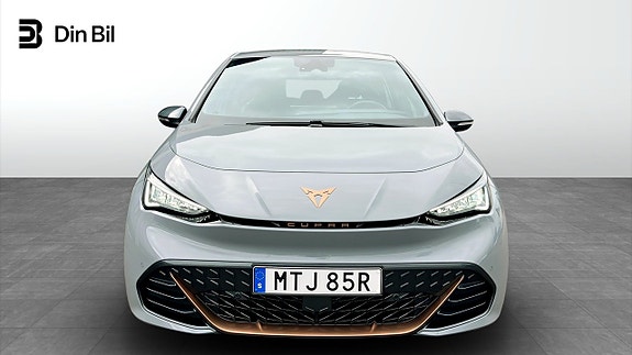 Cupra Born 4 of 12
