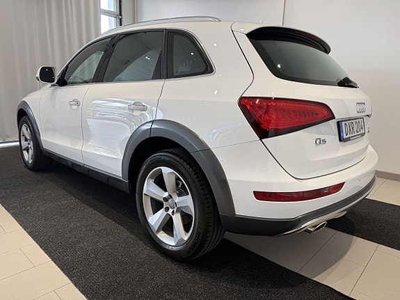Audi Q5 3 of 16