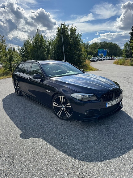 BMW 520d 2 of 10