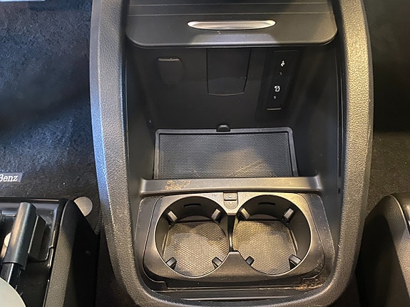 Mercedes-Benz V300 18 of 24