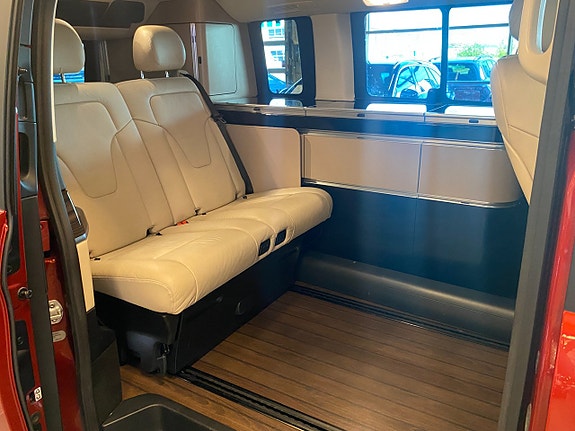 Mercedes-Benz V300 19 of 24