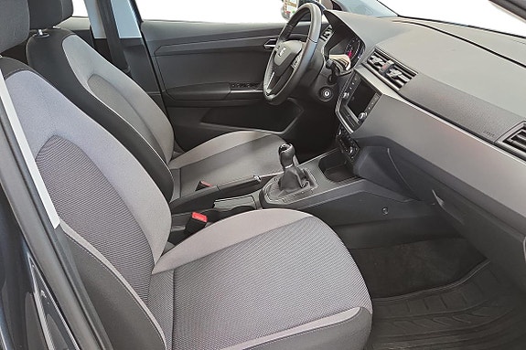 Seat Ibiza 4 of 12