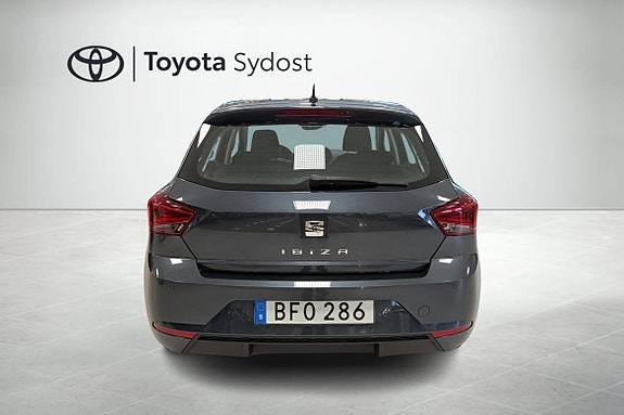 Seat Ibiza 3 of 12