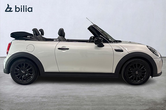 MINI Cooper 16 of 18