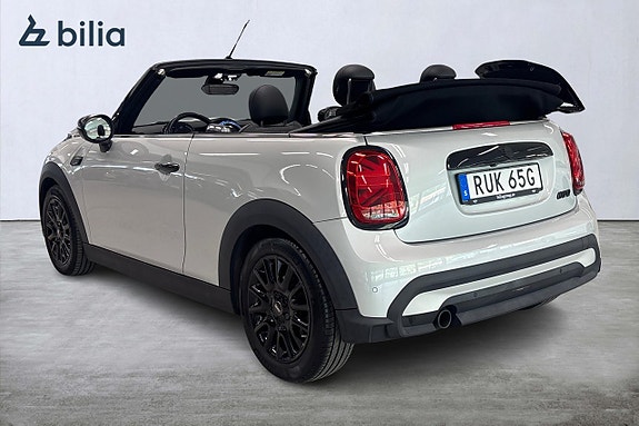 MINI Cooper 2 of 18